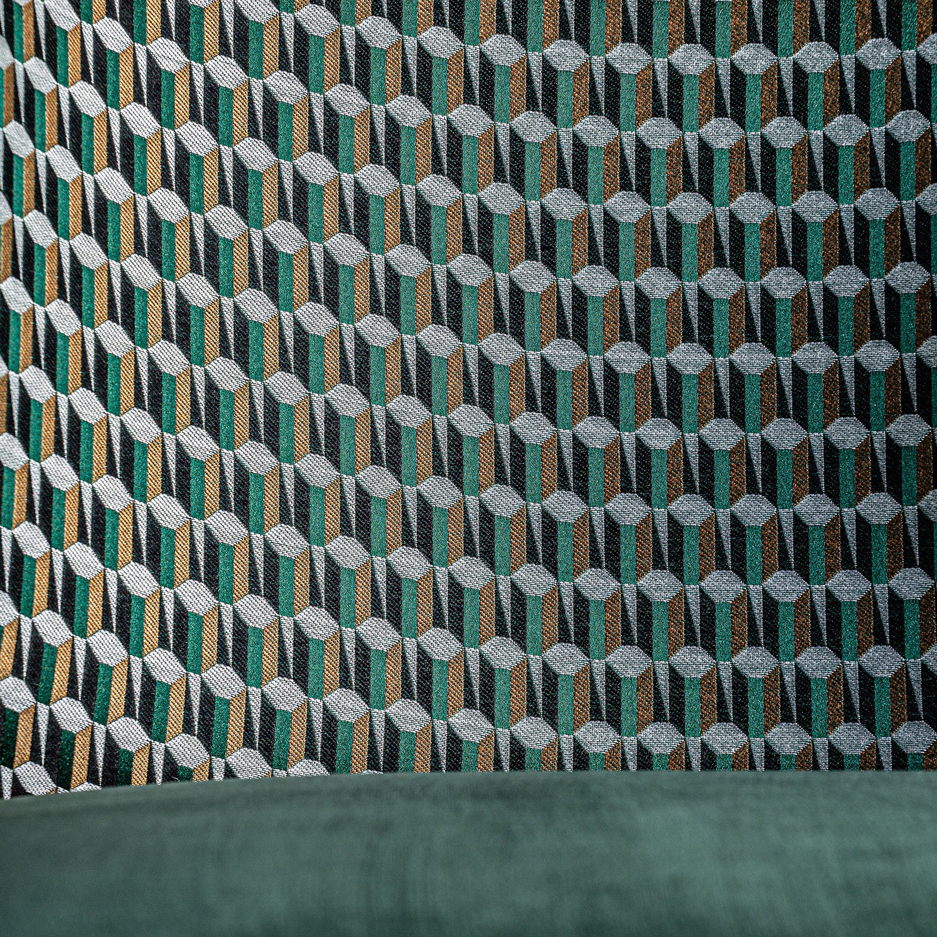 KELHEIM CHAIR